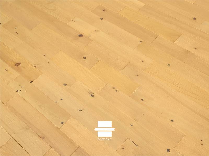 PARQUET PIN MERKUSII BOHEME